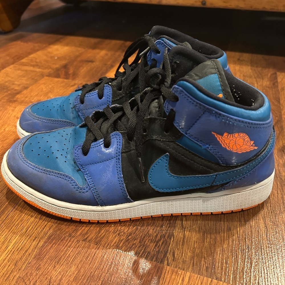 Air Jordan 1 mid grade school size 6.5 racer blue green abyss and black - Picture 4 of 11